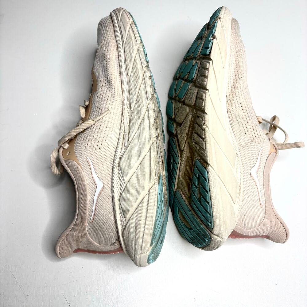 Hoka Women’s Arahi 7 Peach Running Shoes 11B - Picture 5 of 9